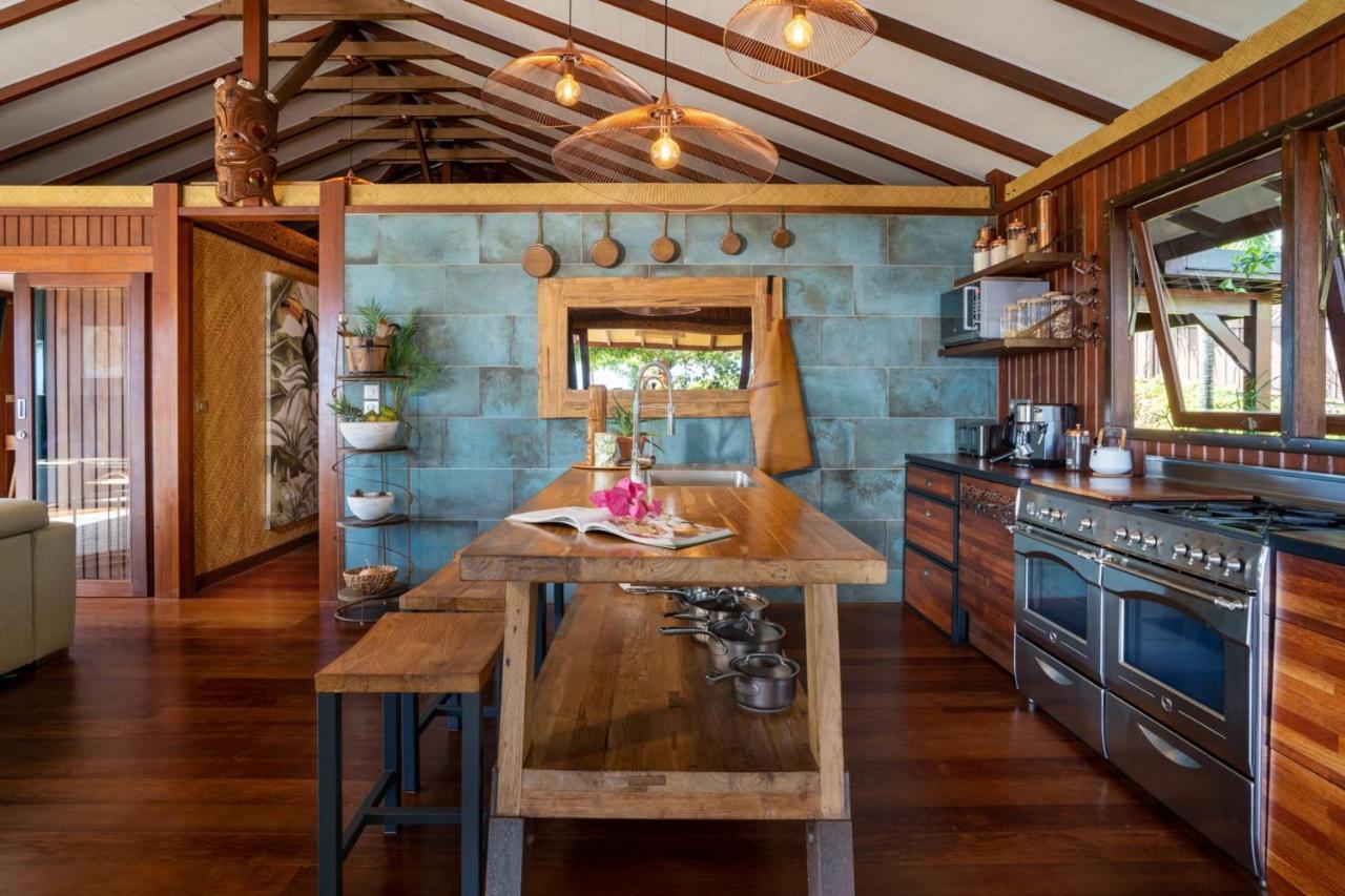 Villa Manuiti, Balinese Luxury Home - Private Swim Spa, Ocean View - Ofyr Bbq - Koi Pond Punaauia  Exterior foto