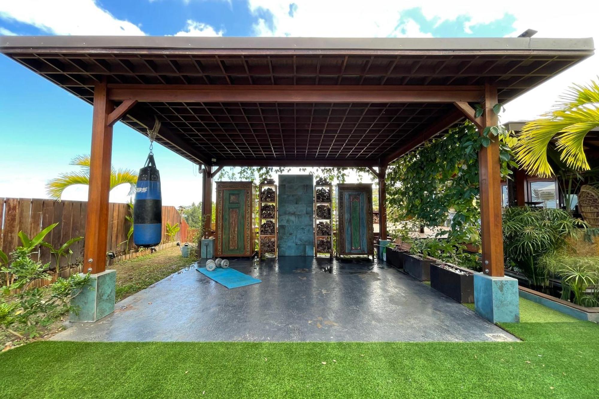 Villa Manuiti, Balinese Luxury Home - Private Swim Spa, Ocean View - Ofyr Bbq - Koi Pond Punaauia  Exterior foto